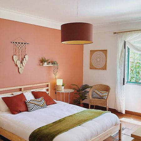 Coastal Garden Paradise Retreat- 6 Min From The Beach Charneca  Exterior foto
