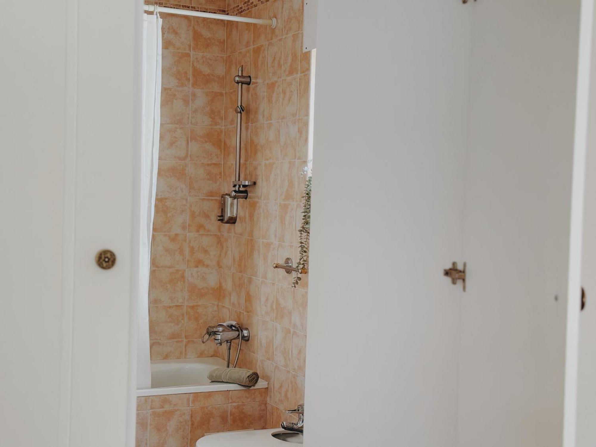 Coastal Garden Paradise Retreat- 6 Min From The Beach Charneca  Exterior foto