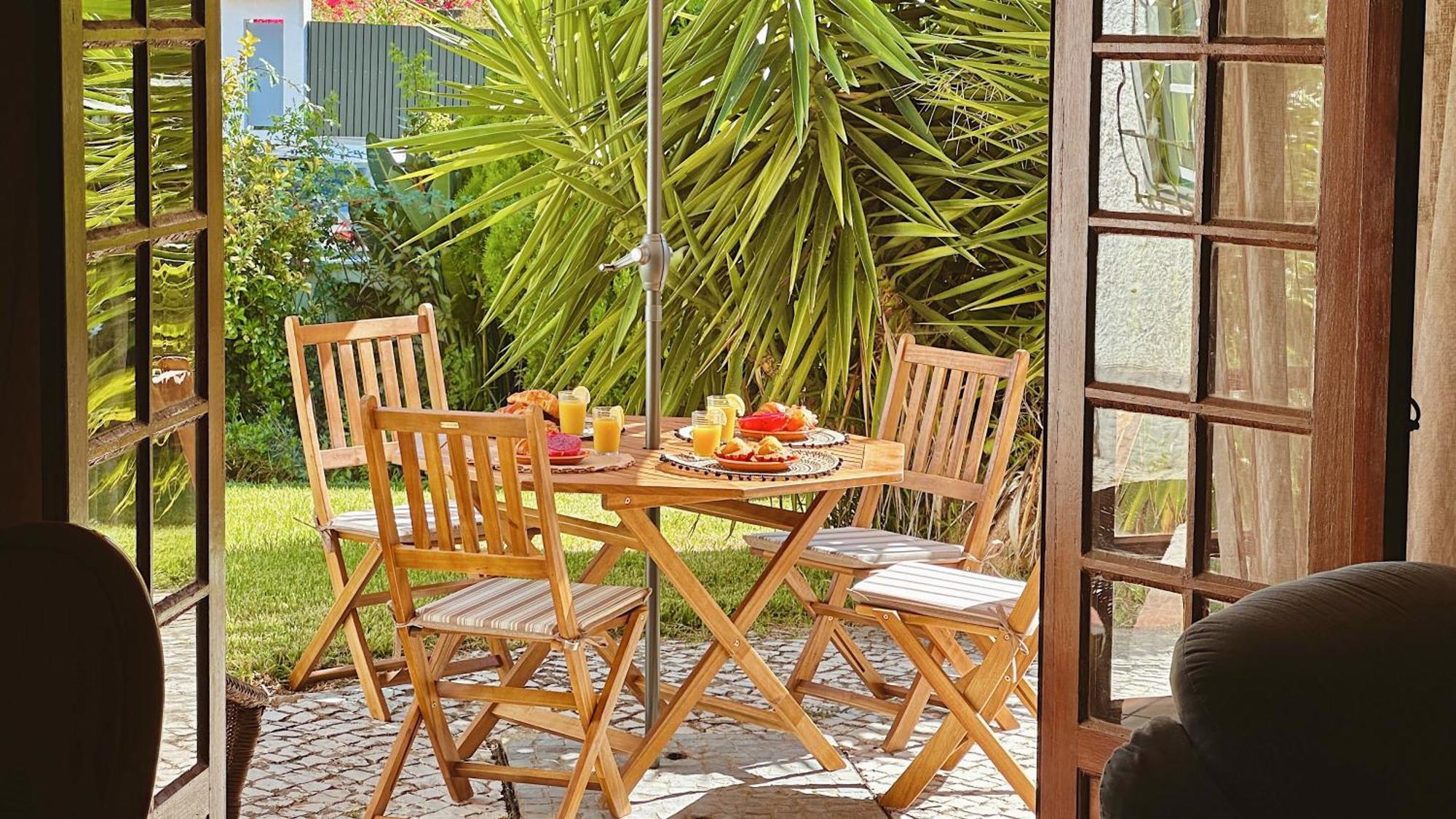Coastal Garden Paradise Retreat- 6 Min From The Beach Charneca  Exterior foto